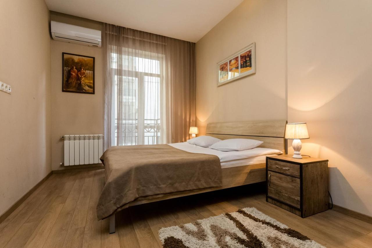 Central Cosy 5Bd-5Bath Apartment Tbilisi Exterior foto